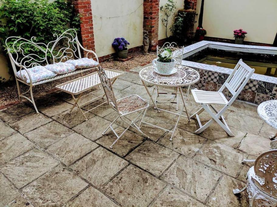 Stunning Barn Conversion Ideal For Large Families Bildeston Exterior photo
