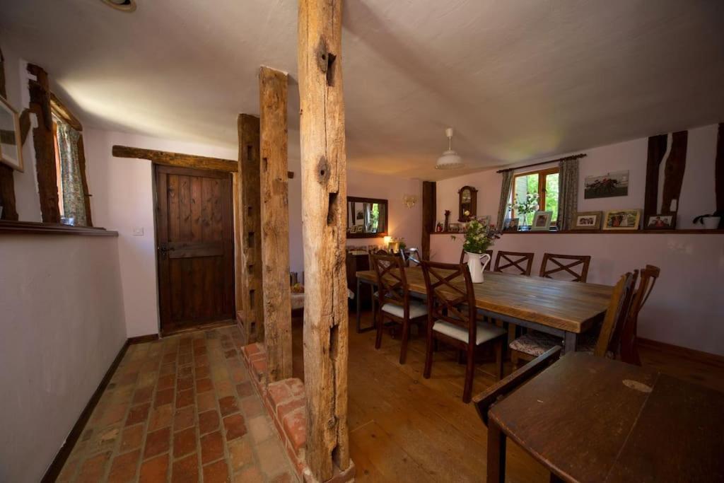 Stunning Barn Conversion Ideal For Large Families Bildeston Exterior photo